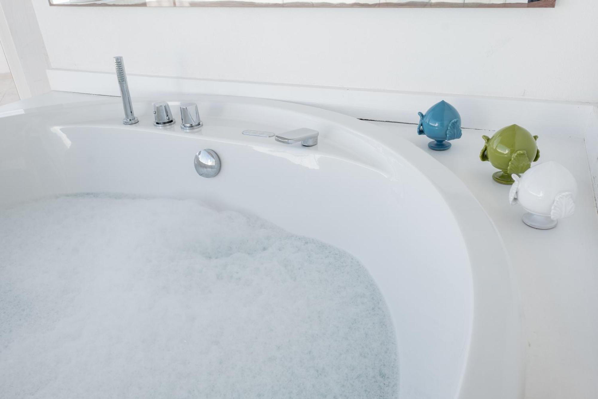 Suite Spa Bath